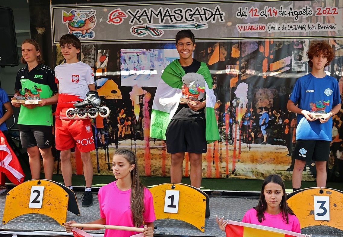 FDPPA_'s tweet photo. GRAN PAPEL DEL ALPINO ASTURIANO EN LA XAMASCADA https://t.co/JRQjbeD2hW
#Asturias #Deporte #patinaje #DeporteAsturiano #tdc_skateroller
#helyaskates #InlineAlpine https://t.co/jhejmcyzmw