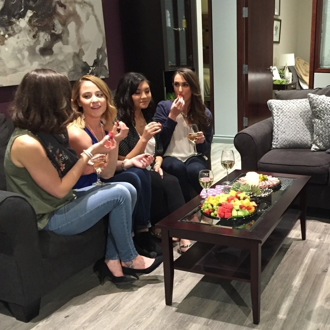 wrapturespa's tweet photo. Did someone say Spa Day?  Get started and get glowing with a day at Wrapture Spa &amp; Boutique!  We love to treat you and your friends to a day that will be long remembered. 

#pedicure #facial #getaway #memtalhealth #bodybreak https://t.co/wABjIVlyin