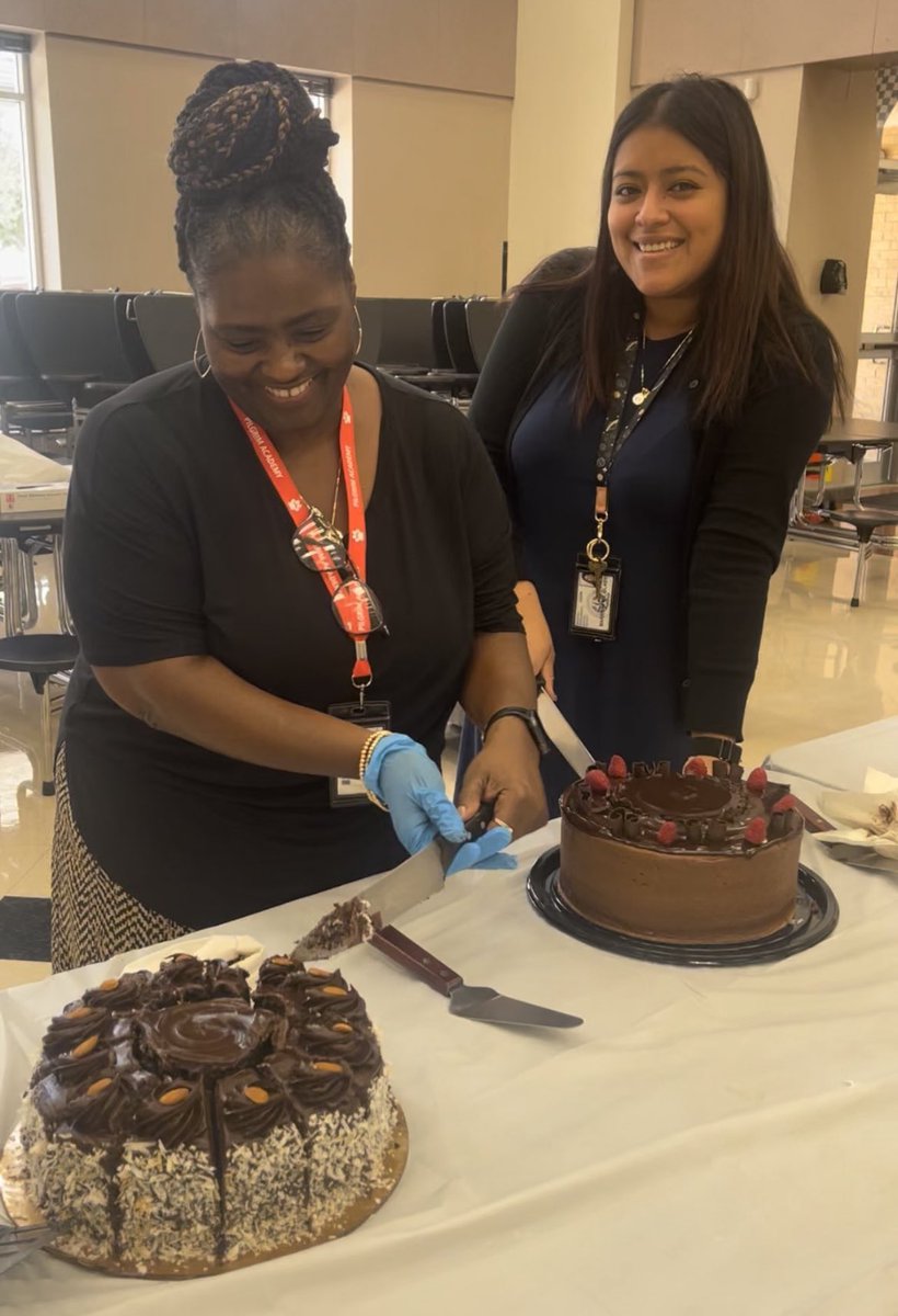 Celebration time! Congratulations to our fantastic Pilgrim Team for making this possible! We really worked hard to grow and enrich our students and it has paid off. 🐾🐾🐾 #pilgrimproud #ItTakesAVillage

<a href="/Dianac70/">Diana Castillo</a> <a href="/rhonore36/">Rhonda Honore'</a> @HISDMiddleSchls