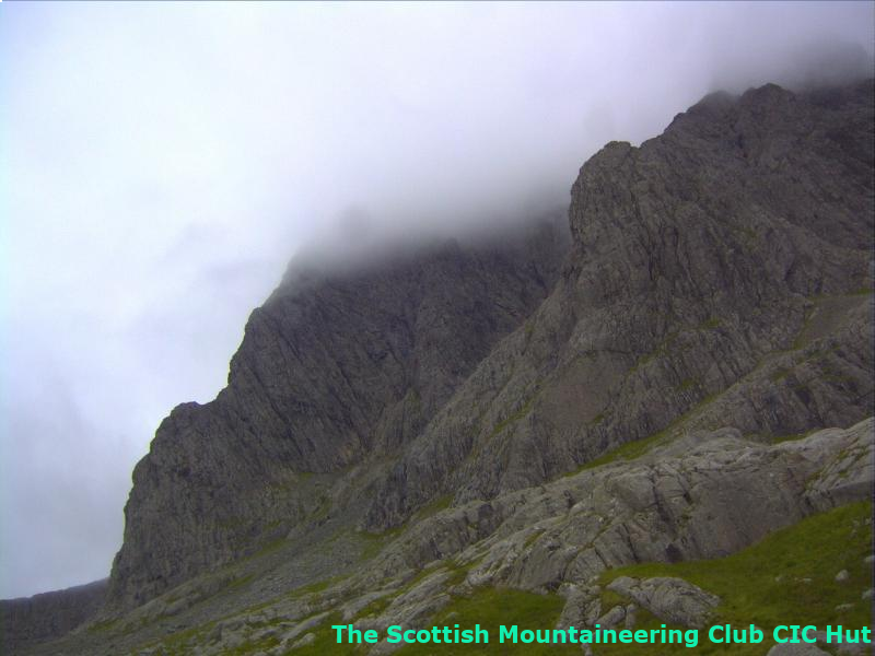 cicwebcam's tweet photo. #cichut #northface #bennevis #mountaineering Current weather. 10.45C, humidity 85%, recent gust 16mph, direction WSW https://t.co/MNuoLUP51J