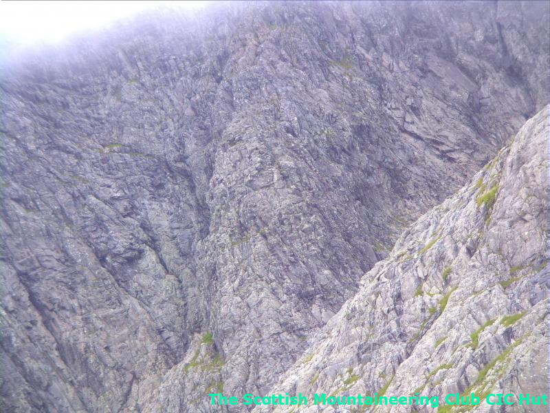 cicwebcam's tweet photo. #cichut #northface #bennevis #mountaineering Current weather. 10.45C, humidity 85%, recent gust 16mph, direction WSW https://t.co/MNuoLUP51J