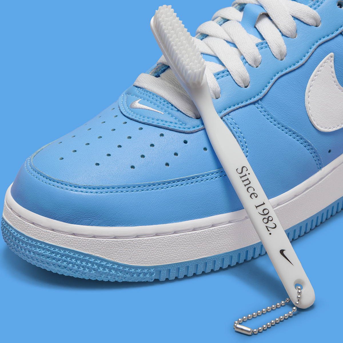 houseofheat's tweet photo. Air Force 1 Low “Since ’82” Appears in University Blue 🥶

MORE HERE: https://t.co/GZlaVX77WF https://t.co/wBuNFx1dPK