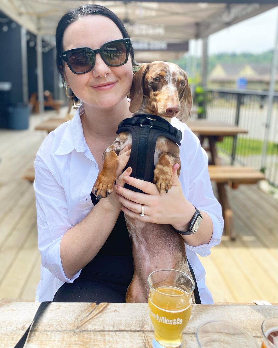 MoodyAles's tweet photo. We go together like dogs and a patio.
Photos: heyriley.yvr, @jadeteigen, littleluna.thedachshund, @impulsesport https://t.co/7JpHSzki8Q