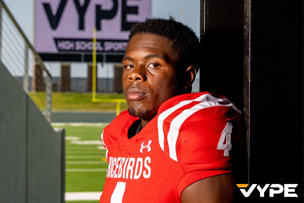 vypehouston's tweet photo. .@SunAndSkiSports presents the VYPE HOU Public School Pre-Season RB of the Year. Voting is open until 11:59 p.m. on Tuesday, Aug. 24th
Nominees
@deseahn
@tory_blaylock6
@ElijahHarris06
@ii_rueben
@xai_laxis
@Primetime3___
@DevinNeugebauer
@ZanderB_9
VOTE:https://t.co/kUBp01KBuV https://t.co/iIr2BUyl1s