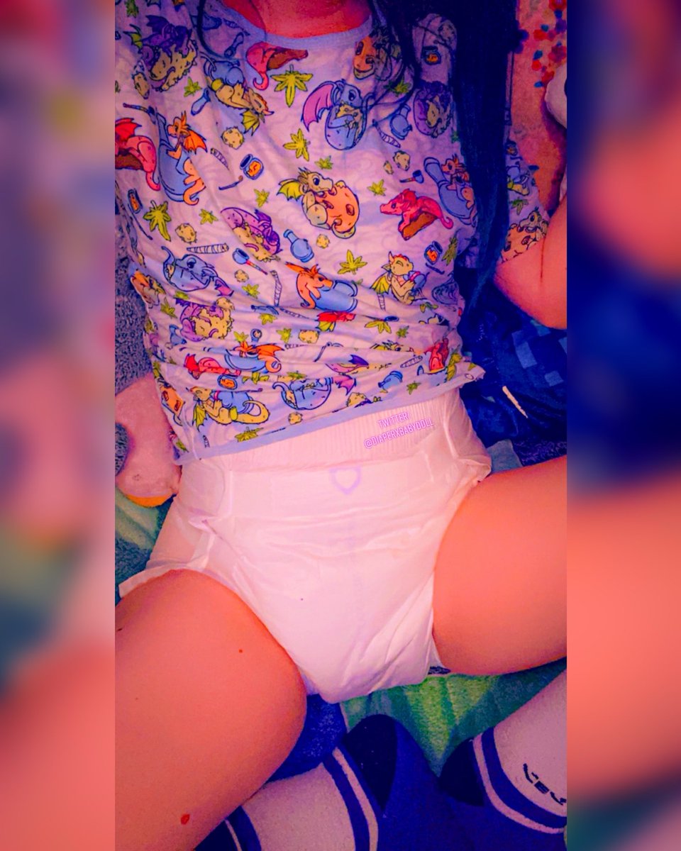 blossomabdl's tweet photo. I always have soggy diapers on 🥰🙈 https://t.co/wwHdFsb6q2