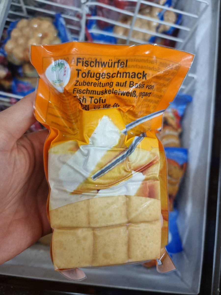 MiiMiiTV's tweet photo. Pflanzliche Alternative zu tierischen Produkten war gestern.

Tierische Alternative zu pflanzlichen Produkten ist der neue Shit.

...einfach Tofugeschmack... https://t.co/NlsH8EBfmZ