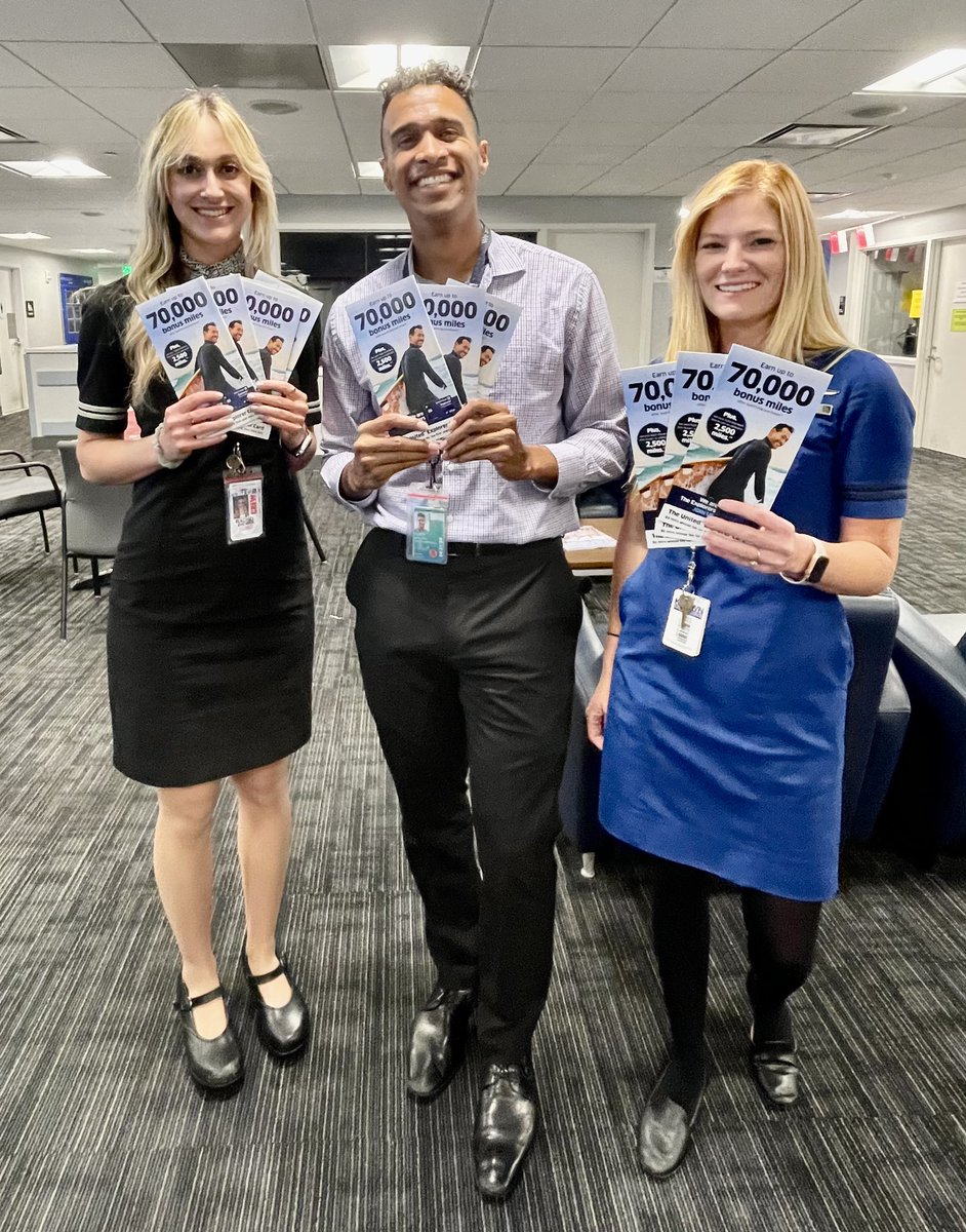Celebrating all the great benefits that our customers receive when they have one of our United branded Chase Visa credit cards with <a href="/sfoinflight/">San Francisco Inflight Services</a> team!
#WeAreUnited #beingunited #goodleadstheway #mileageplus