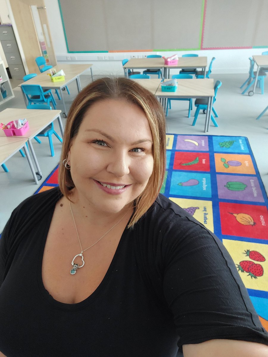 Was wonderful to welcome the new P2s back to <a href="/stmarysrcps/">Saint Mary's RCPS, Bonnyrigg, Midlothian</a>! Lots of smiles and excited pupils,  but I think everyone will sleep well tonight... Myself included! 
#LetsGo #NewSchoolYear