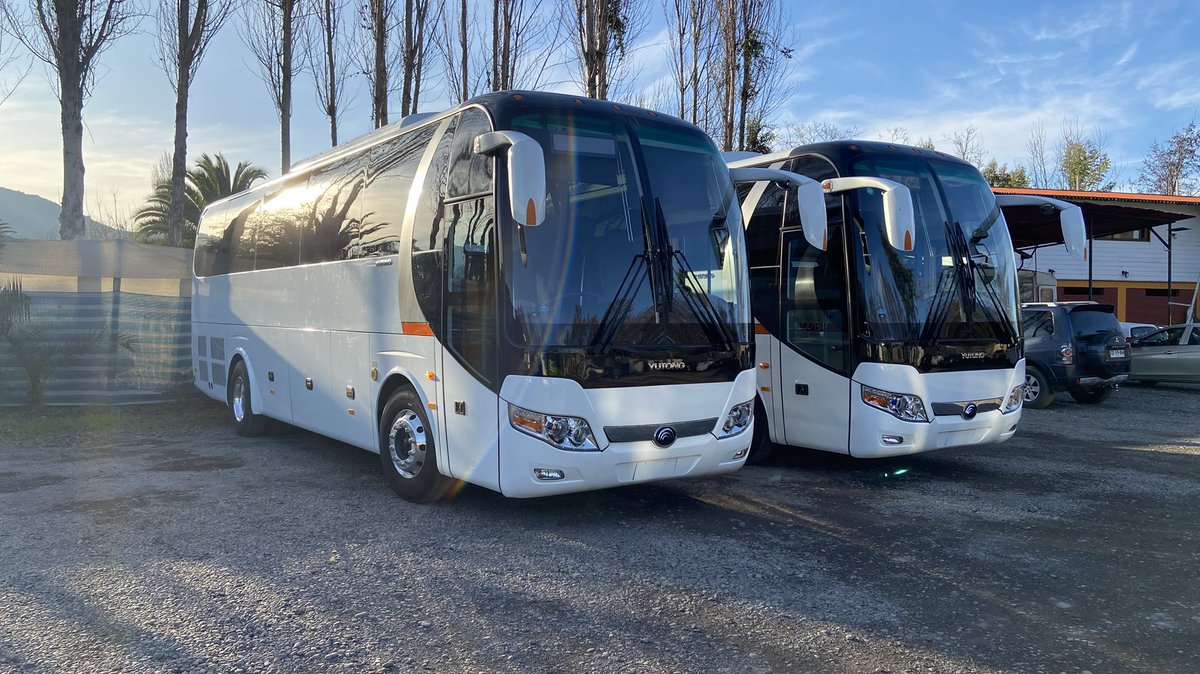BUSES_ECOBUS's tweet photo. Nuestra flota está en constante #renovación para entregar el mejor servicio a nuestros pasajeros. Viaja seguro, viaja #ECOBUS 🚐🚙🚌🍂🍁👨🏻‍✈️👩🏻‍✈️ https://t.co/nyF6fpJSMf