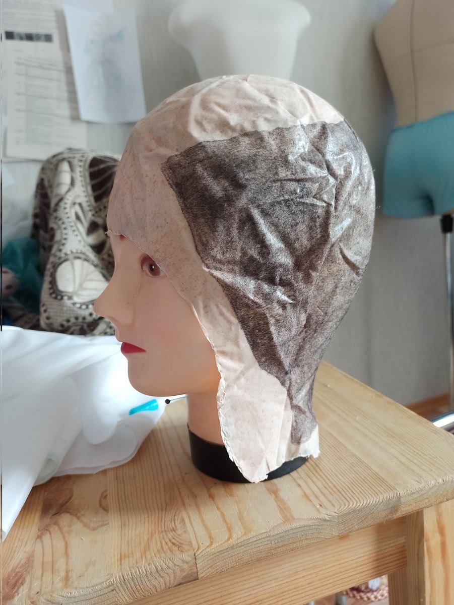 darkmooncos's tweet photo. так ребята 
вброшу и сюда 
ПРОДАМ ГАРАЖ 

1) блум 44-46р 
талия 70,грудь 90
оч приятная комфортная ткань, тянется
5к
2) лейс фронт омбре 2к
3) силиконовая накладка лысина с имитацией стрижки (всё разглаживается, просто в пакете долго лежал) 2к

торг уместен
краснодар, пересыл https://t.co/PpX4HphkGK