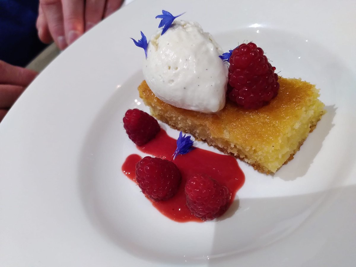 Mind-blowing vegan anniversary dinner - nine amazing dishes (from the sharing menu) plus one dessert and lovely orange wine (my first!). Friendly, knowledgeable service rounded off a special evening. Thank you, <a href="/paradisocork/">Paradiso</a>!