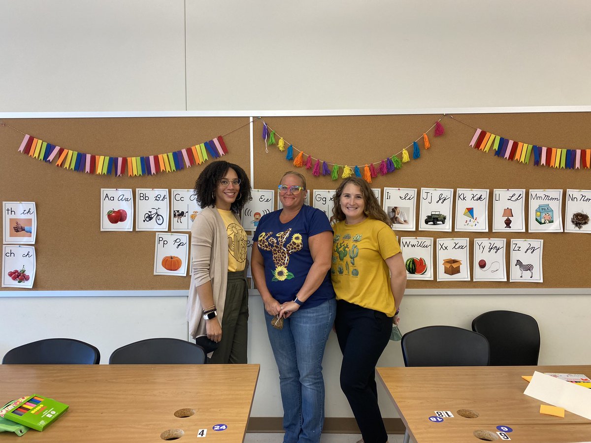 It felt SO good to present at #peip2022 IN PERSON! I couldn’t have asked for better colleagues to present with and we have amazing new teachers coming to our schools! <a href="/pgcps/">PGCPS</a> is the place to be. <a href="/callmeMsWren/">Christina Wren</a> <a href="/BergletNews/">Sarah Berg</a> <a href="/PGCPSK5RELA/">PGCPSK5RELA</a>