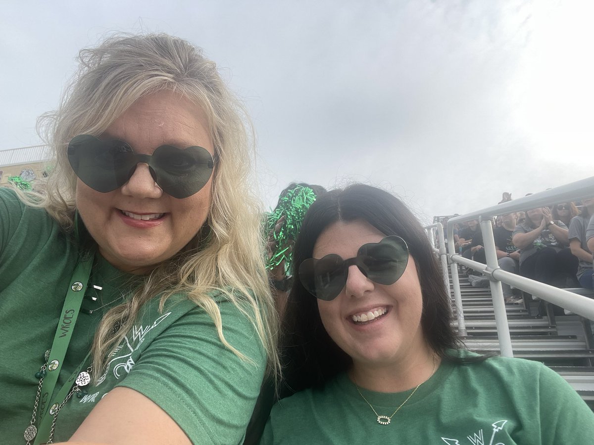 mlez4's tweet photo. Such an inspiring day! 💚🐉💚 #CCSRISE2022 https://t.co/s0iPnxL4BF