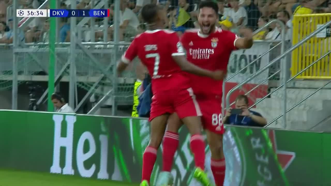 Benfica take advantage of the defensive mistake and Gonçalo Ramos doubles their lead. 💫”