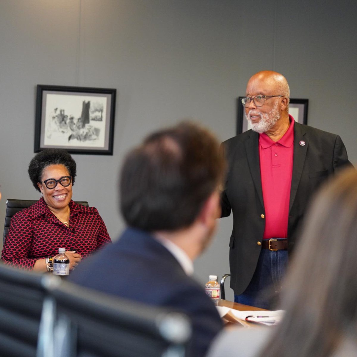 BennieGThompson's tweet photo. It was great to host Secretary Marcia Fudge in my district today. Thank you for meeting with homeowners, participating in the roundtable discussion on homeownership and asset building with Historically Black Colleges and Universities, and much more. https://t.co/EQuvxnlJtp
