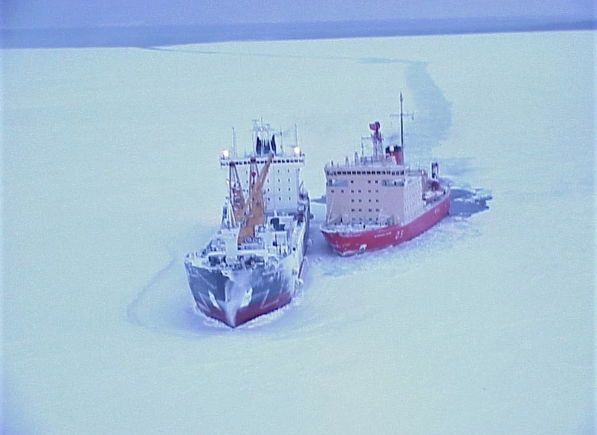 PucaraDefensa's tweet photo. A 20 años del rescate del “Magdalena #Oldendorff” durante el invierno #austral
@Armada_Arg @cocoantar #cruzdelsur #southerncross @oldendorff1921 #rescate #RHAI @AntarticArg #sh3h #seaking @Sikorsky @SMN_Argentina #antartida @NOAA_AOML #antartic #rescue

https://t.co/EuwoFqSOvr https://t.co/717WTmfkhg