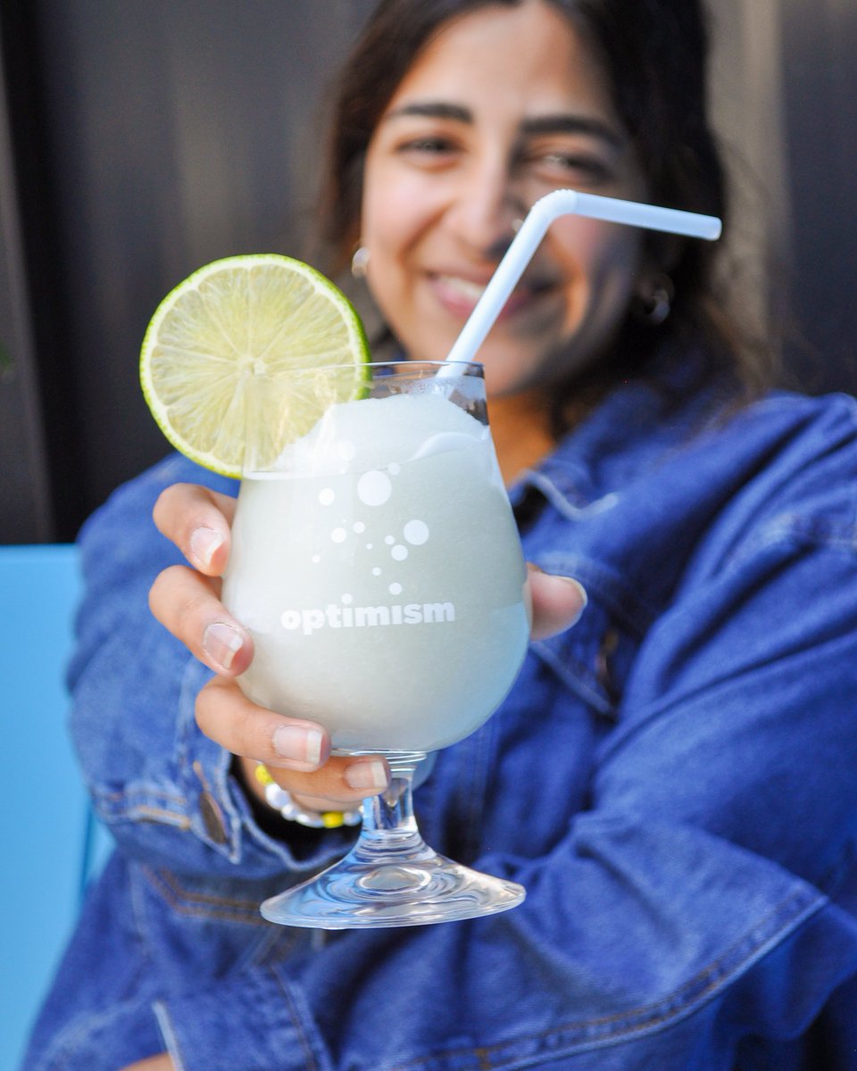 ❄️ SLUSHIES ARE HERE ❄️
Right in time for this heat wave! Be sure to try the Key Lime Wonderment Slushy today 🍨 
Raspberry Solarpunk Slushy coming soon... 👀