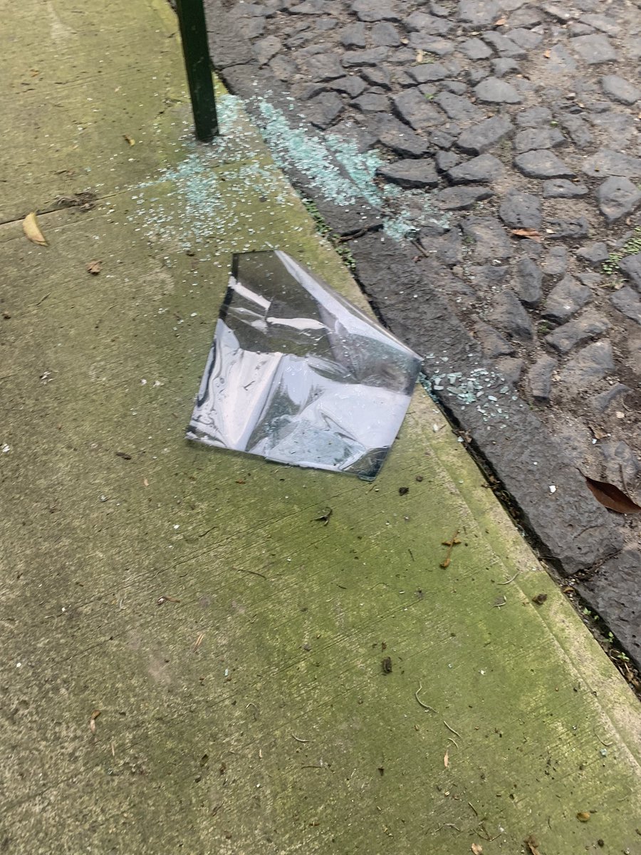 TlalpanVecinos's tweet photo. Cuando acudan al Centro de Tlalpan, no deje. Su automóvil en Magisterio Nacional, entre Morelos e Hidalgo. https://t.co/2PR212RsaL