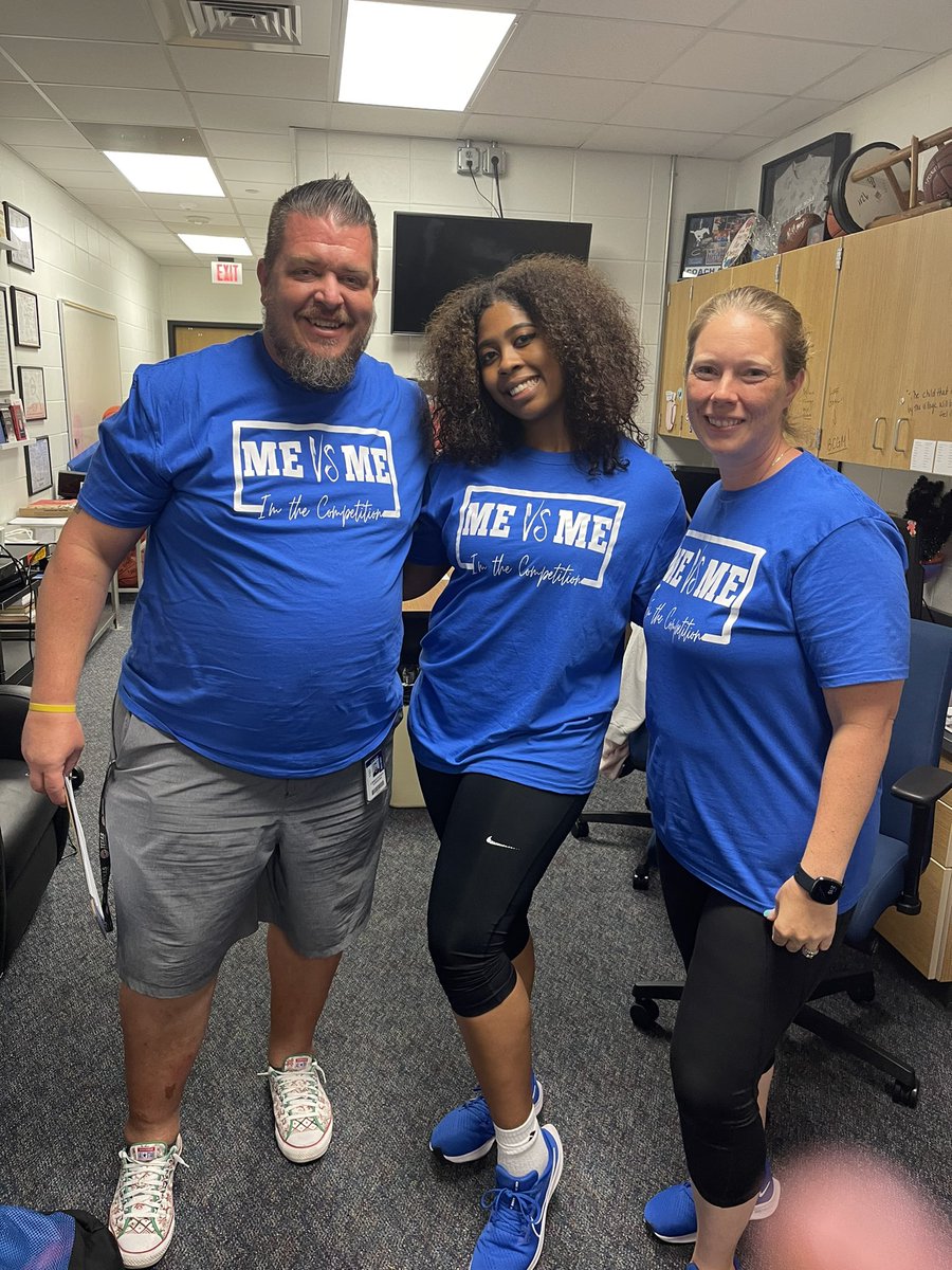 taylor_vball's tweet photo. Starting year 14th with my crew! Never a dull moment💙 Excited to be coaching with people who are passionate about working with kids. @CoachSimmons14 @THS_CoachSlater @CoachTmonroe https://t.co/fYxRCFRMWv