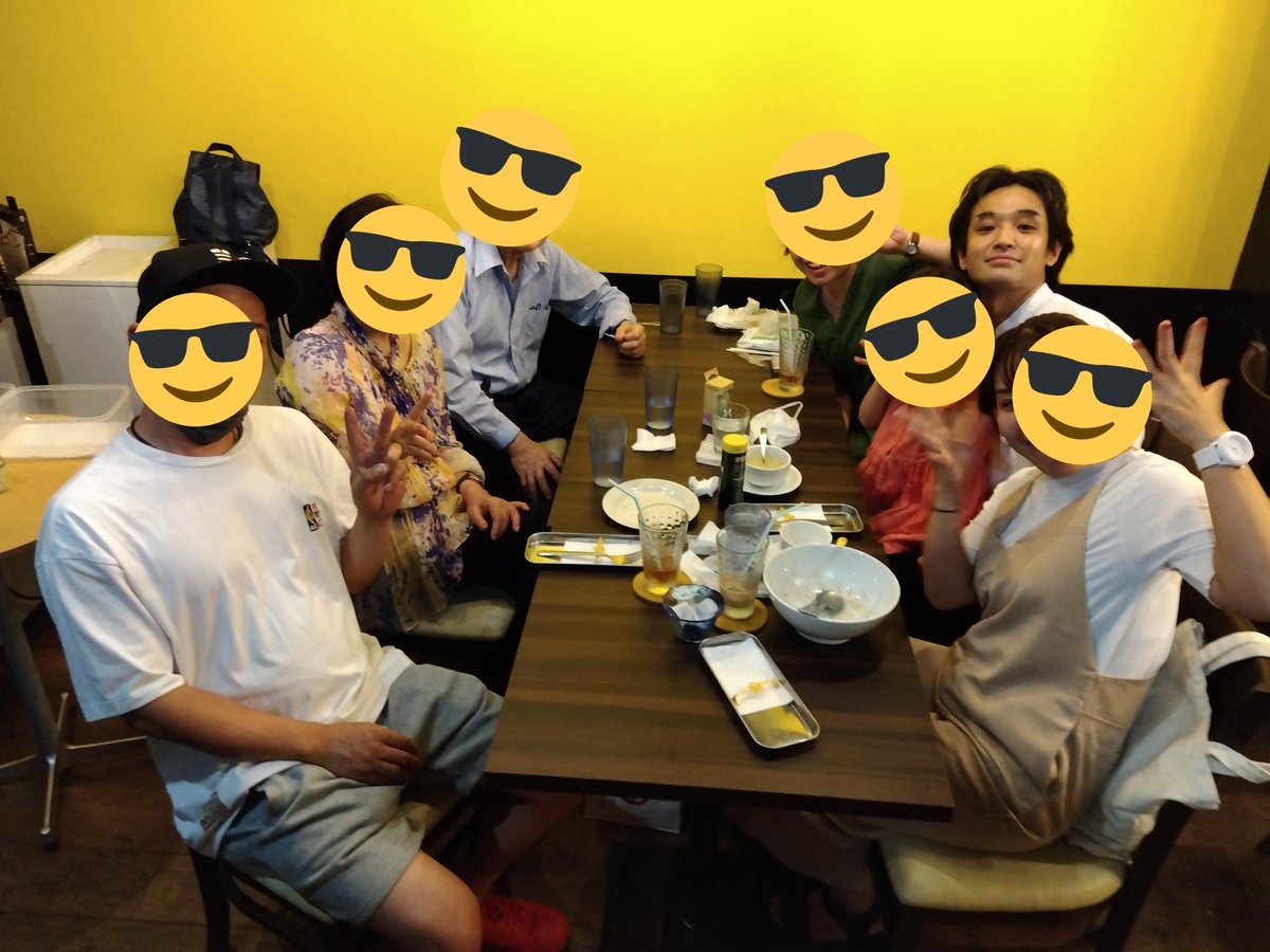 coff_hamburger's tweet photo. 【臨時休業のお知らせ】

実は昨日のディナーは家族が来店のための休業でした。
ちょっと張り切りすぎたのか、ダウンしてしまったのと
閉店に向けてやらなければいけない仕事を終わらせるので
本日は臨時休業させていただきます。
残り日数少ない中での休業、申し訳ないです。
宜しくお願いします https://t.co/QLoHzk697F