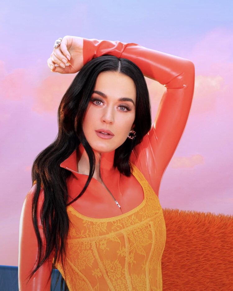 eperryss's tweet photo. Without a doubt, today has been a great day to be #katycat. We love you @katyperry, you are the best! Beautiful, beautiful, I love you. https://t.co/t0e1CClqgx