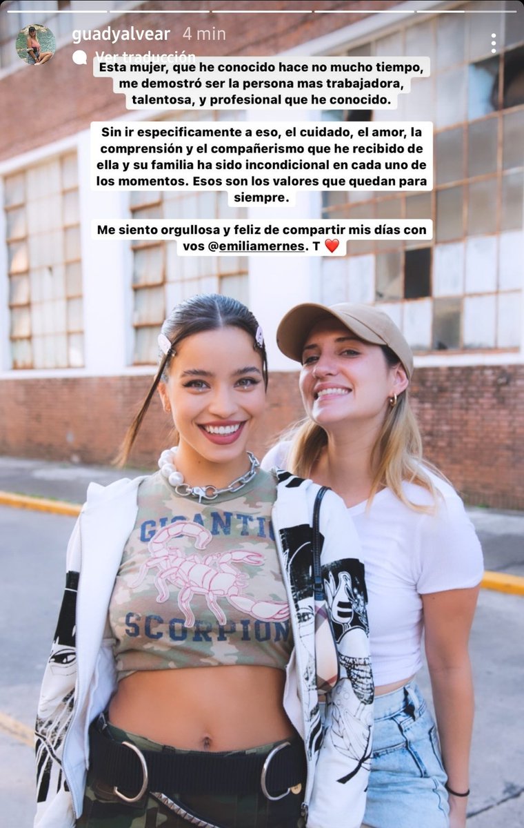 gabxemilia's tweet photo. básicamente es todo tu culpa y subis eso?😭 emili4 se esta comiendo miles de críticas por manejarte mal y si no querías q etiquete empresas chicas minimo hubieran pagado por la ropa
Ojalá emili4 cambie de equipo https://t.co/vW9e73Ts7T