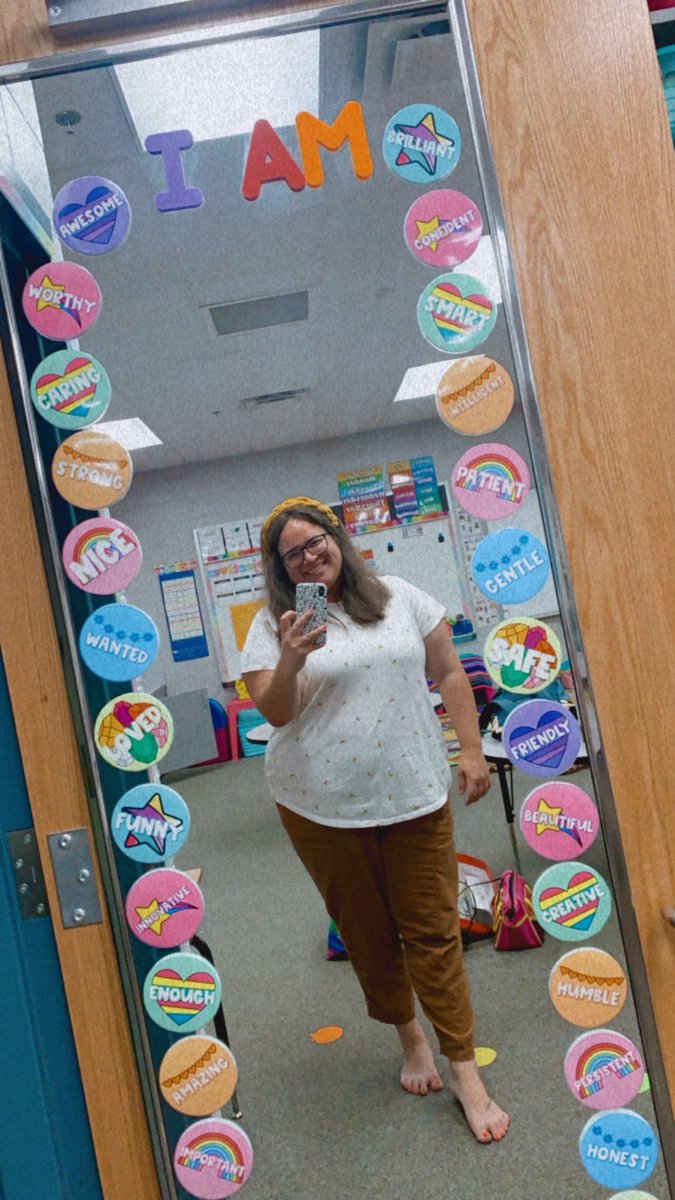 ApplebaumR7's tweet photo. Another new addition to my room! #affirmationstation #TMESEagles #firstgradevibes https://t.co/JBlNrfqZq8