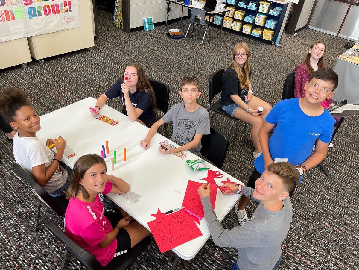 GoodsonChoir's tweet photo. Your 2022-2023 Choir Officers had pizza, cupcakes (thank you Pres. Trynton), and made the choir room look ready for Monday! @GoodsonChoir @goodsongms @CFISD_FineArts @CFISDFarney @BlackBearkats https://t.co/JpyLfCSU1F