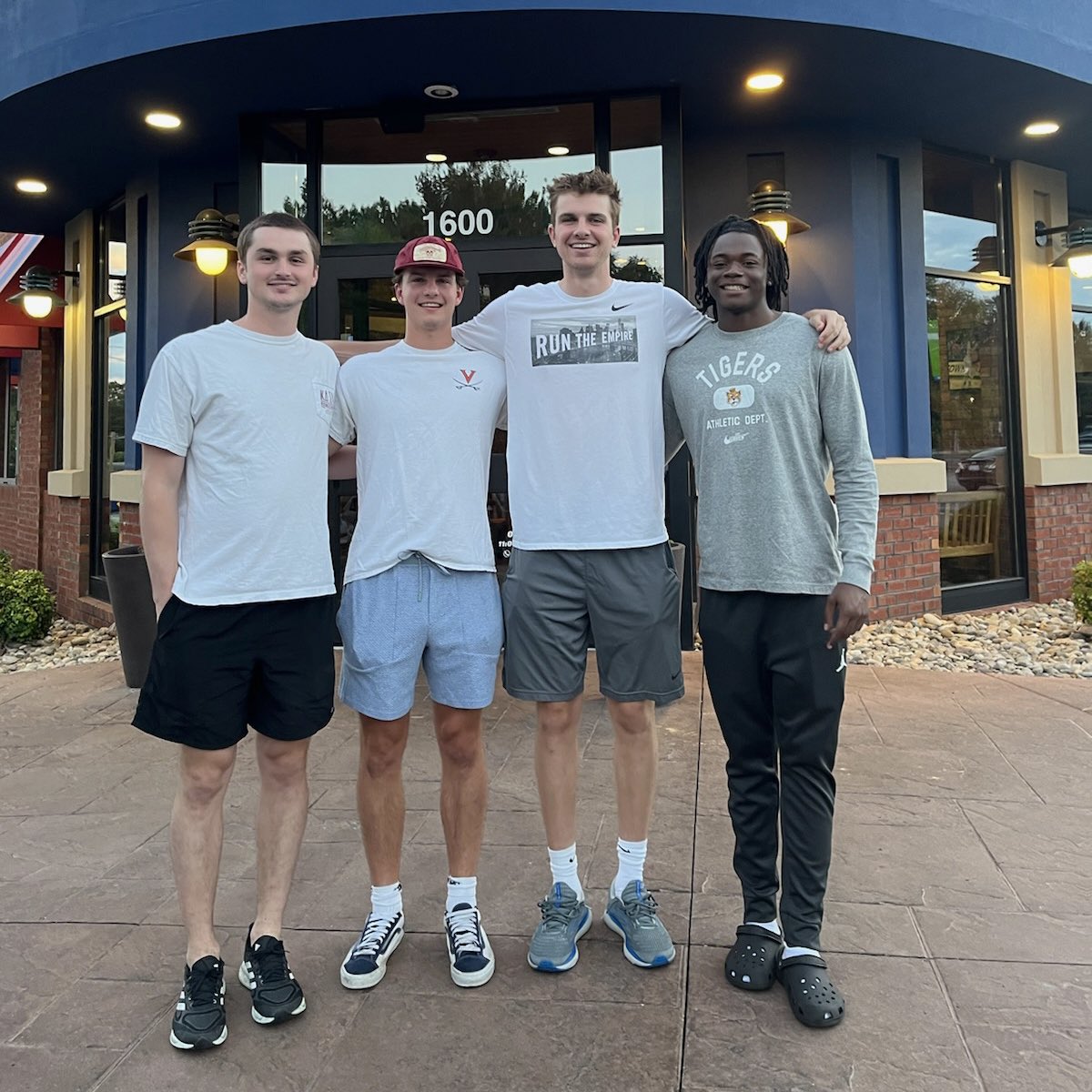 Forever #gdshoopfam! Class of 2020. <a href="/carson_m2433/">Carson Mccorkle</a> <a href="/WhitTrevey/">whit tervey</a> <a href="/cason_pierce14/">Cason Pierce</a> <a href="/TheCamHayes/">Cam</a>