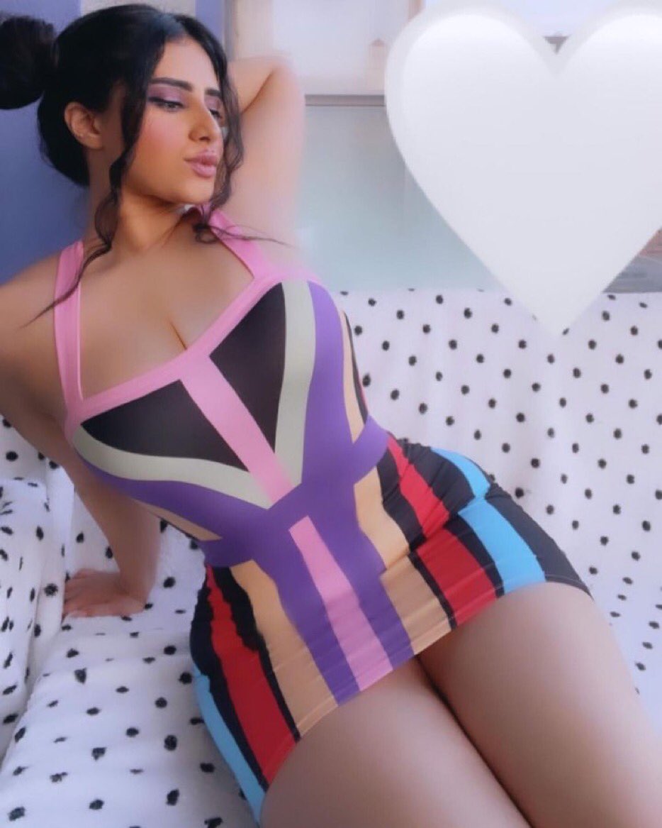 mona (@mona_dlo3a1) on Twitter photo 