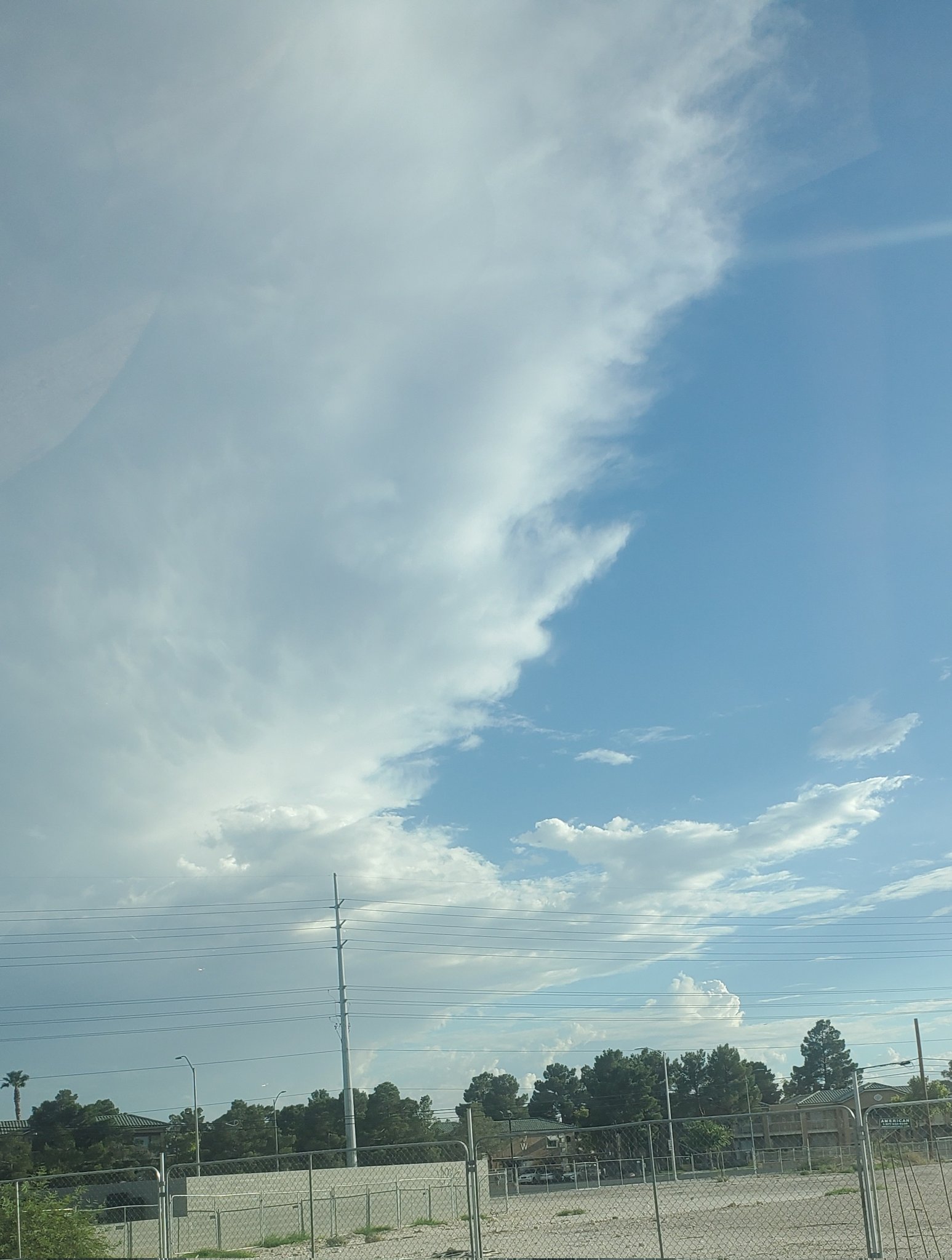 Looks like a giant in the clouds https://t.co/JurIir9a7m