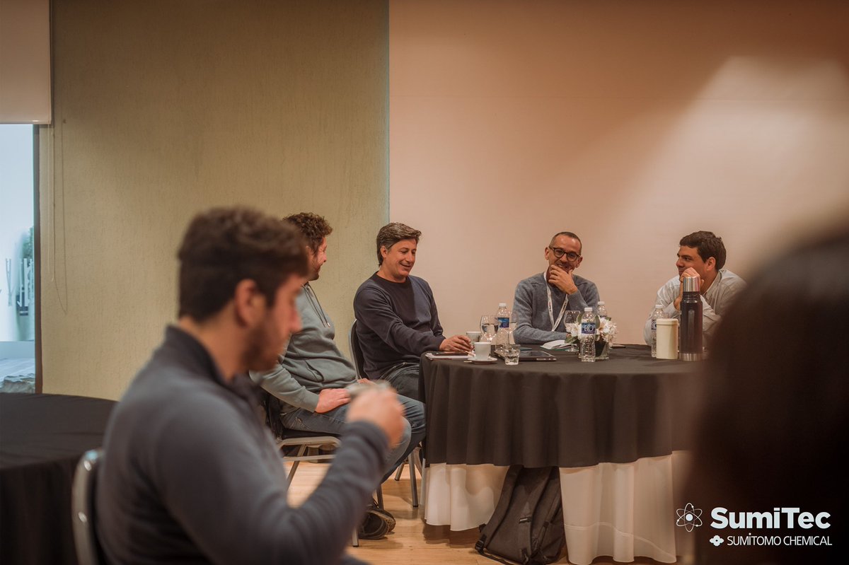 sumitomochem_ar's tweet photo. Después de dos increíbles jornadas damos por finalizado el evento #Sumitec 

Es un programa de relacionamiento con expertos en los que intercambiamos conocimiento y experiencias. https://t.co/kYt93Wotu4