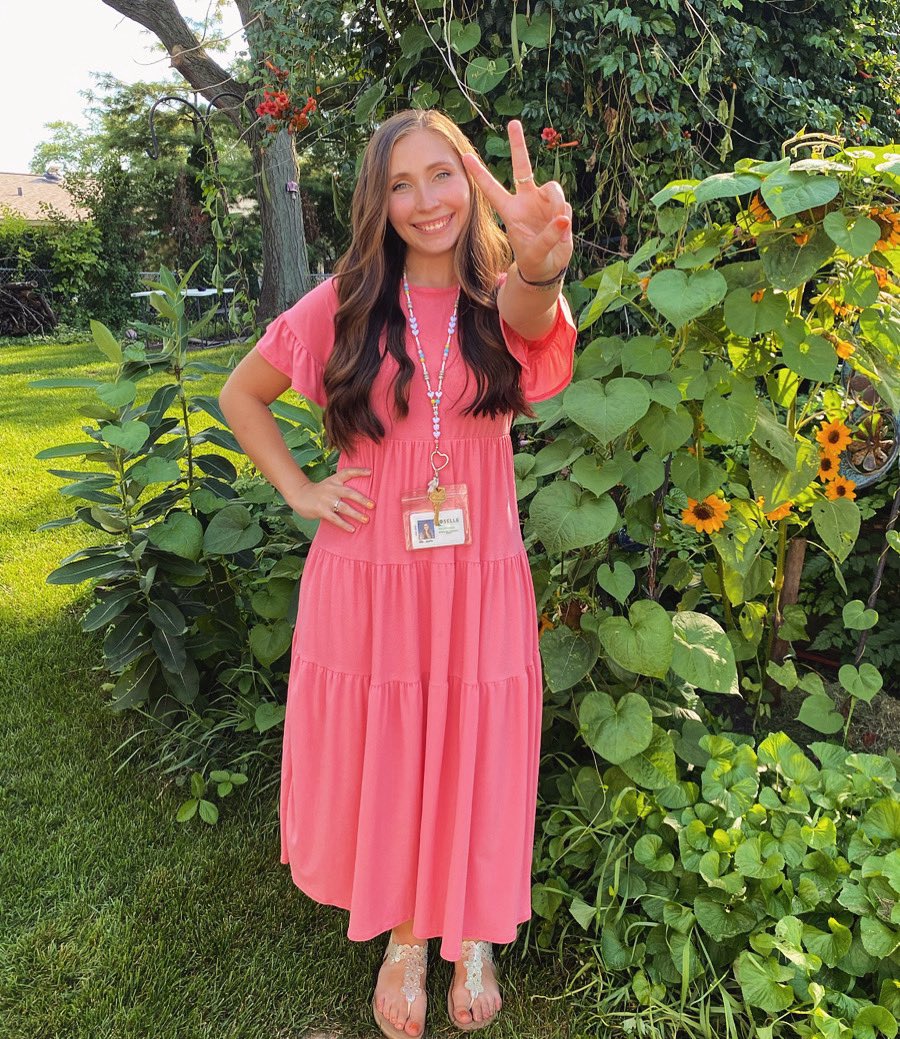 MrsPaprocki's tweet photo. First day of the 2022-23 school year! Year ✌🏼 as an SLP is going to be a great one #backtoschool #slpsoftwitter https://t.co/mVfYENDvps