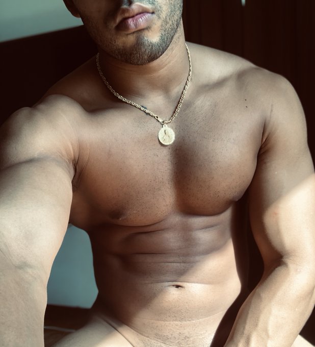 I can keep your hands busy... #nsfwtwt  #onlyfanspromo  #SubscribeNow  #malemodel #biceps #forearms #sellingcontent<a href="/tag/nsfwtwt"class="tags">#nsfwtwt</a><a href="/tag/onlyfanspromo"class="tags">#onlyfanspromo</a><a href="/tag/biceps"class="tags"><span>#biceps</span></a><a href="/tag/malemodel"class="tags"><span>#malemodel</span></a><a href="/tag/subscribenow"class="tags"><span>#subscribenow</span></a><a href="/tag/sellingcontent"class="tags"><span>#sellingcontent</span></a>