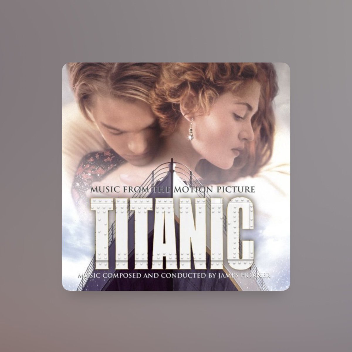 💿🅰️#AtoZNamesInSongs💤💿
1️⃣
8️⃣: R
🎶: Rose
🎤: #JamesHorner

🗓: 11/18/97
🏷: @sotachetan
💻: en.wikipedia.org/wiki/Titanic:_…

📝: From the #Titanic Soundtrack
📺: youtu.be/JEXuiOJ2lJo
🎧: open.spotify.com/track/2yEt5pA2…