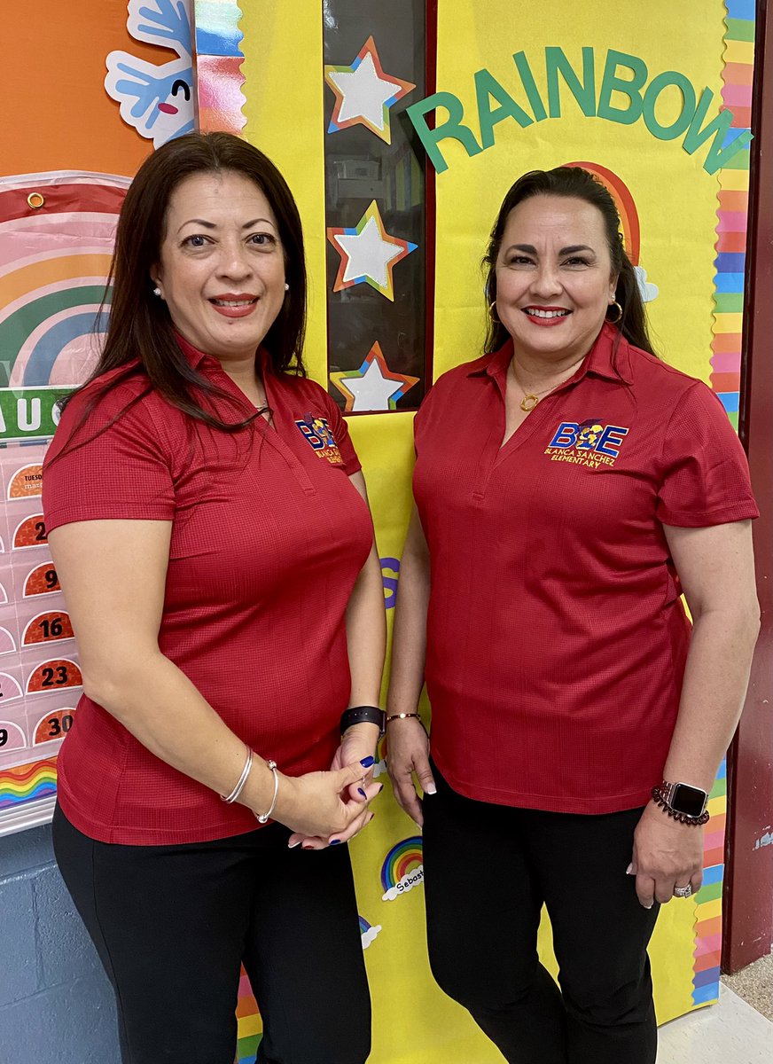 2004Valvarado's tweet photo. Here’s to our third year together! We are a great team. I appreciate my assistant so much. Thank you for all you do Ana.❤️#BacktoSchool2022 #prekrocks @McAllenISD @scholarpride @Garza2528 https://t.co/2I7VHHOnRA