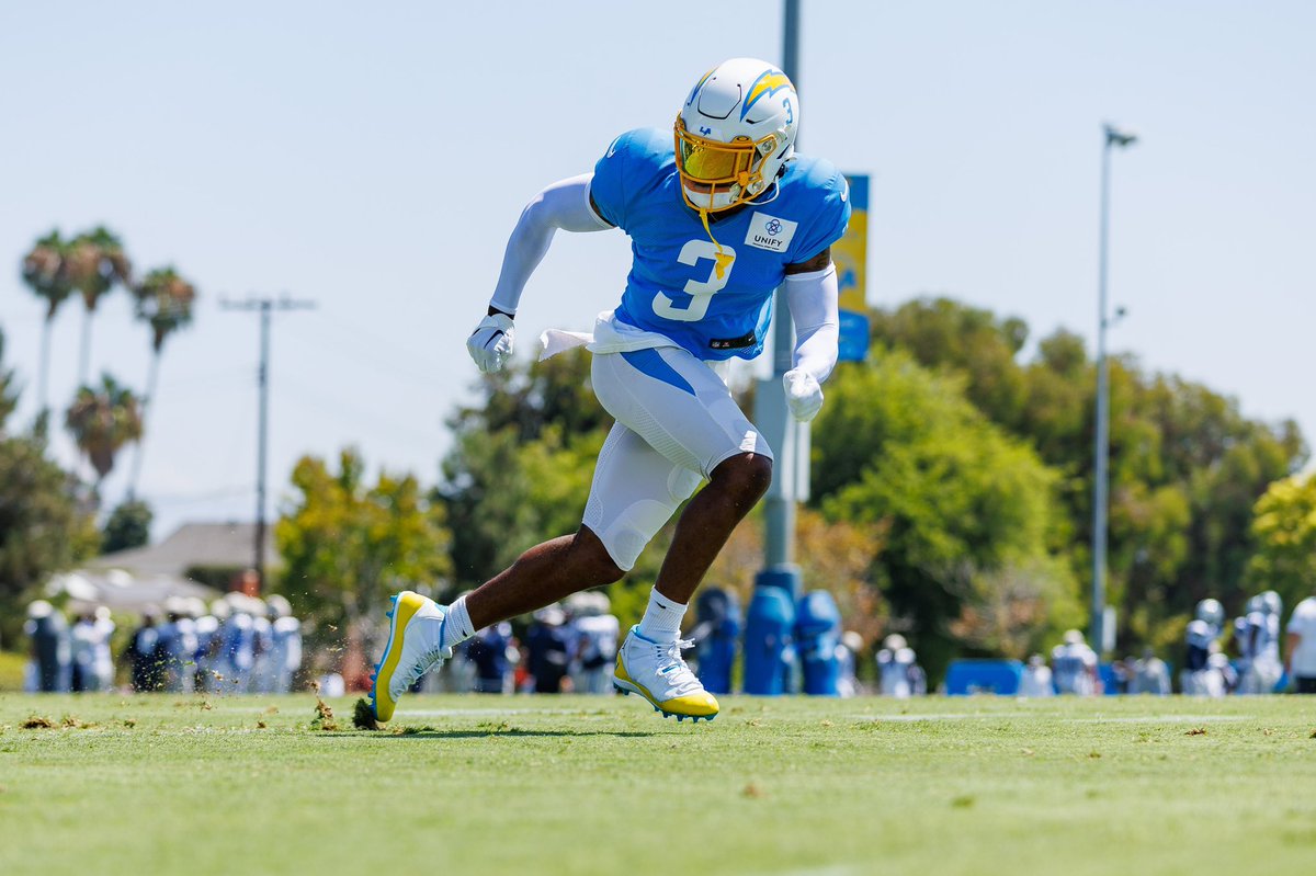 DerwinJames's tweet image. Let’s gooo‼️ Beyond thankful and Blessed no one can stop what God has for you . Can’t wait to keep giving everything I got bolt fam only the beginning.. S/O to everybody who really rock with me⚡️3️⃣