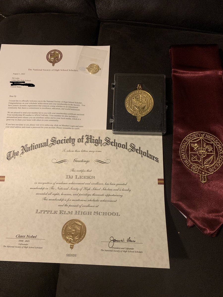 dlontay_leeks's tweet photo. Now an official member of the National Society of High school Scholars https://t.co/FeihVbUVi1
