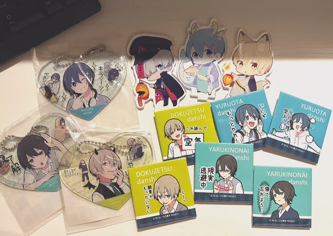 アニメイトやBOOTHで
販売してた○○男子projectグッズが
でてきて懐かしい☺️ 