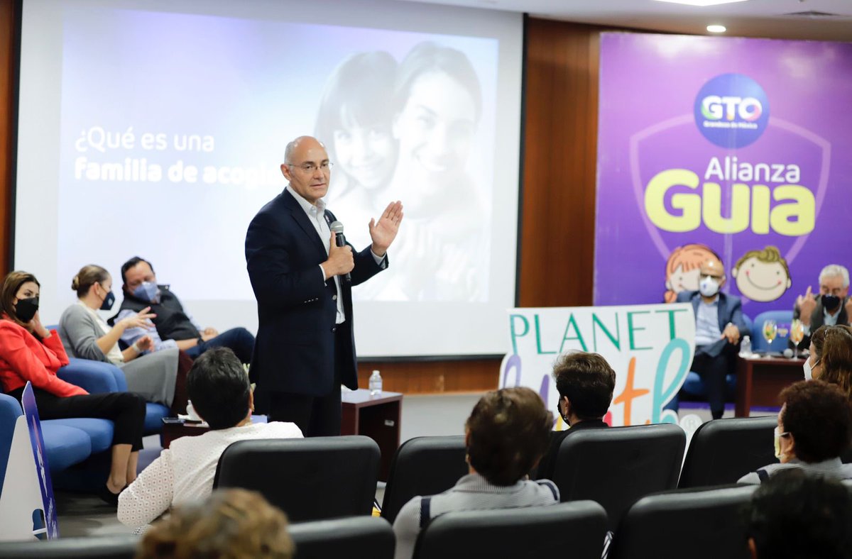 lalotrujillof's tweet photo. Seguimos con la difusión de #AlianzaGUIA💛 y hoy, lo hicimos con el voluntariado de la @SaludGuanajuato , el #CEPAV. Gracias por apostarle a la familia y por ayudarnos a propagar nuestra estrategia y la importancia de la prevención a través de @PlanetYouth https://t.co/0irwjV9SZv