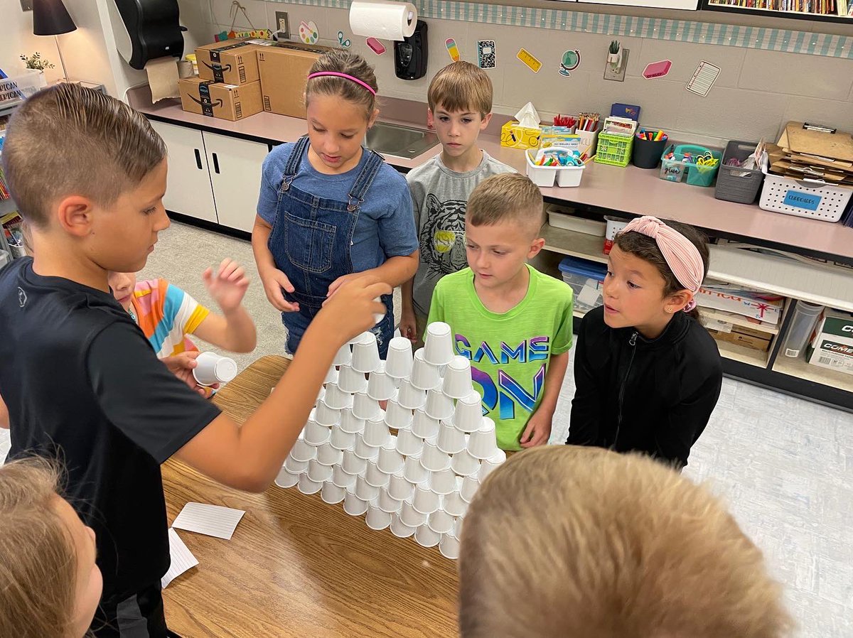 eliz_love_33's tweet image. At @GriggsRoad we are using this 1st week to build relationships and we’re focusing on teamwork. Cup stacking with different rules/variables each round allowed failure, success, and reflection! #personalizeCSD