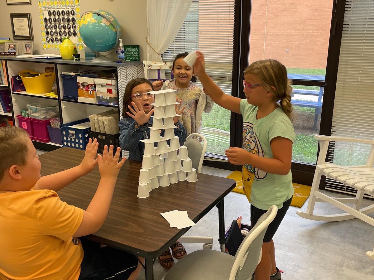 eliz_love_33's tweet image. At @GriggsRoad we are using this 1st week to build relationships and we’re focusing on teamwork. Cup stacking with different rules/variables each round allowed failure, success, and reflection! #personalizeCSD