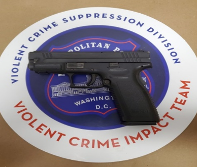 DCPoliceDept's tweet photo. In the last week, #DCPolice officers removed 77 illegal firearms from the streets of #DC and out of the hands of criminals.
#FirearmsFlashback https://t.co/q6nJGA6nkr