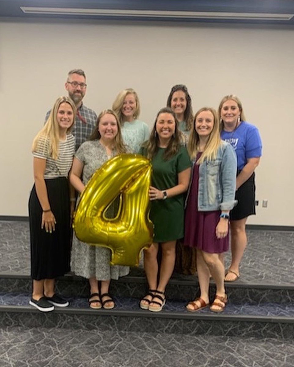 MrsBulthuis's tweet photo. What a team!!! I’m so grateful for each person in this group. #myredcedars #hanoverproud #fourthgradeteam https://t.co/sXQHPL7s7i