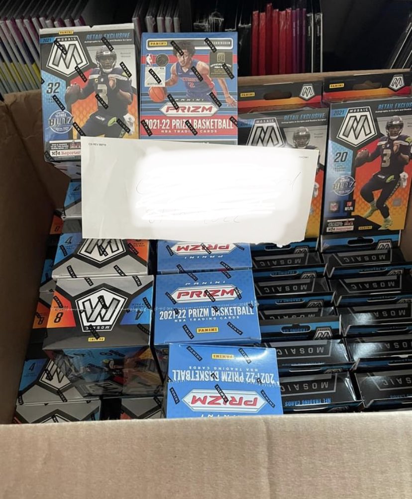 blueinktrading's tweet photo. Still lots of “Timmies” out there scooping up retail boxes just sell them in a local FB group at above market values 🤦‍♂️#thehobby #sportscards https://t.co/PfKfA2TbjE