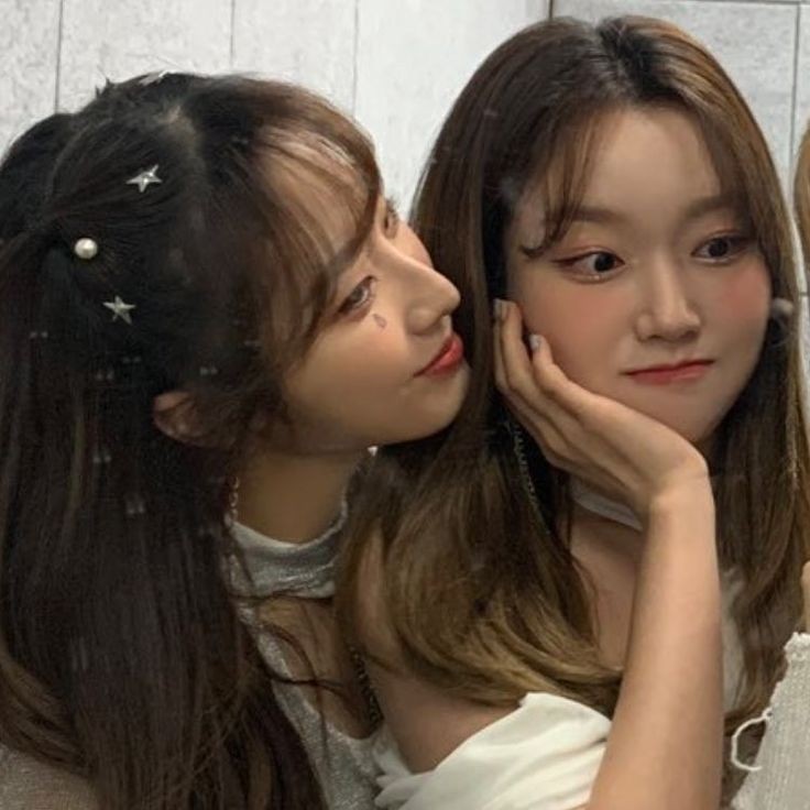 hyewonlqs's tweet image. #HappyHaseulDay