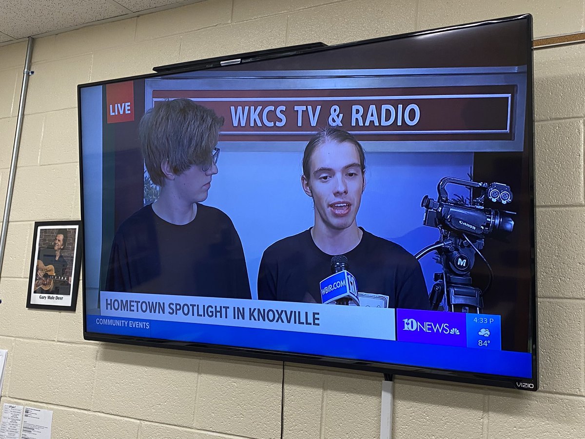 WKCSradio's tweet photo. Casper and Anthony got to be interviewed live on @wbir as they hosted the Hometown Spotlight in the Fulton High Broadcast Center. https://t.co/84ediWbRxJ