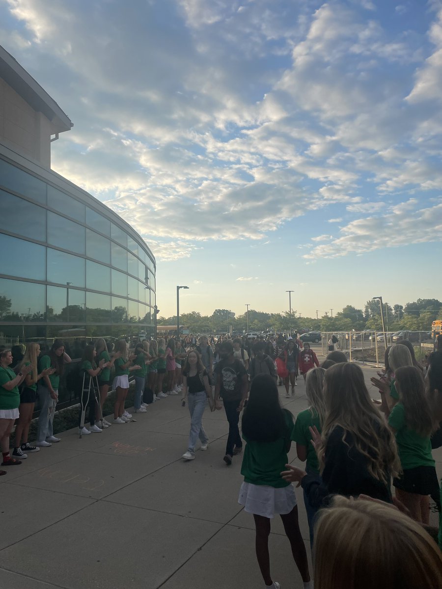 DJHS_CAP's tweet photo. Today the CAP program helped start the year off strong with our annual clap in. Can’t wait for another great school year! https://t.co/pqfyPPxFIq