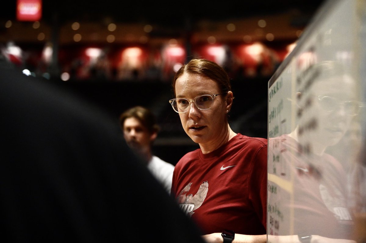 IUPVB's tweet photo. 𝕃𝕠𝕔𝕜𝕖𝕕 𝕚𝕟 🔒

𝕋𝕙𝕖𝕪 𝕒𝕣𝕖𝕟’𝕥 𝕣𝕖𝕒𝕕𝕪 𝕗𝕠𝕣 𝕦𝕤 😏

#TalonsUp | #VolleyHawks https://t.co/pvO507mres