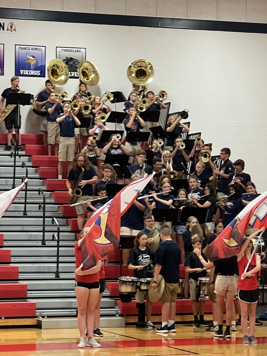 WSDR4Supt's tweet photo. District Kick Off at Liberty! They rolled out ALL THE STOPS! β€οΈπ€π #WeAreWentzville #WSDFamily #TeamWSD #BackToSchool https://t.co/sXEBTlbUt6